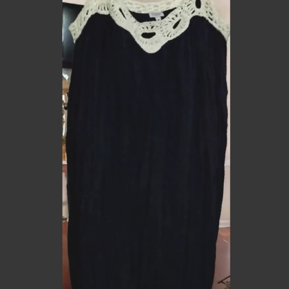 Woman's Maxi with Crochet Trim